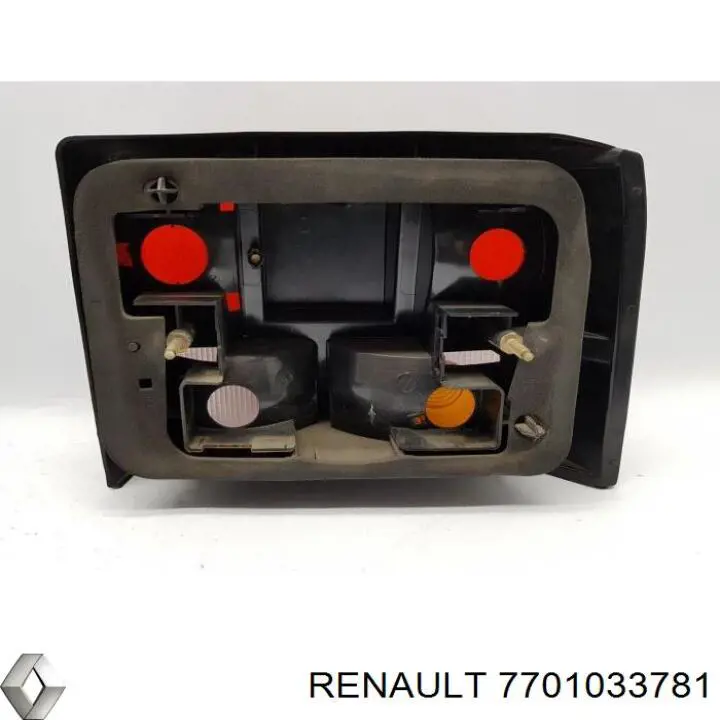 7701033781 Renault (RVI) ліхтар задній лівий