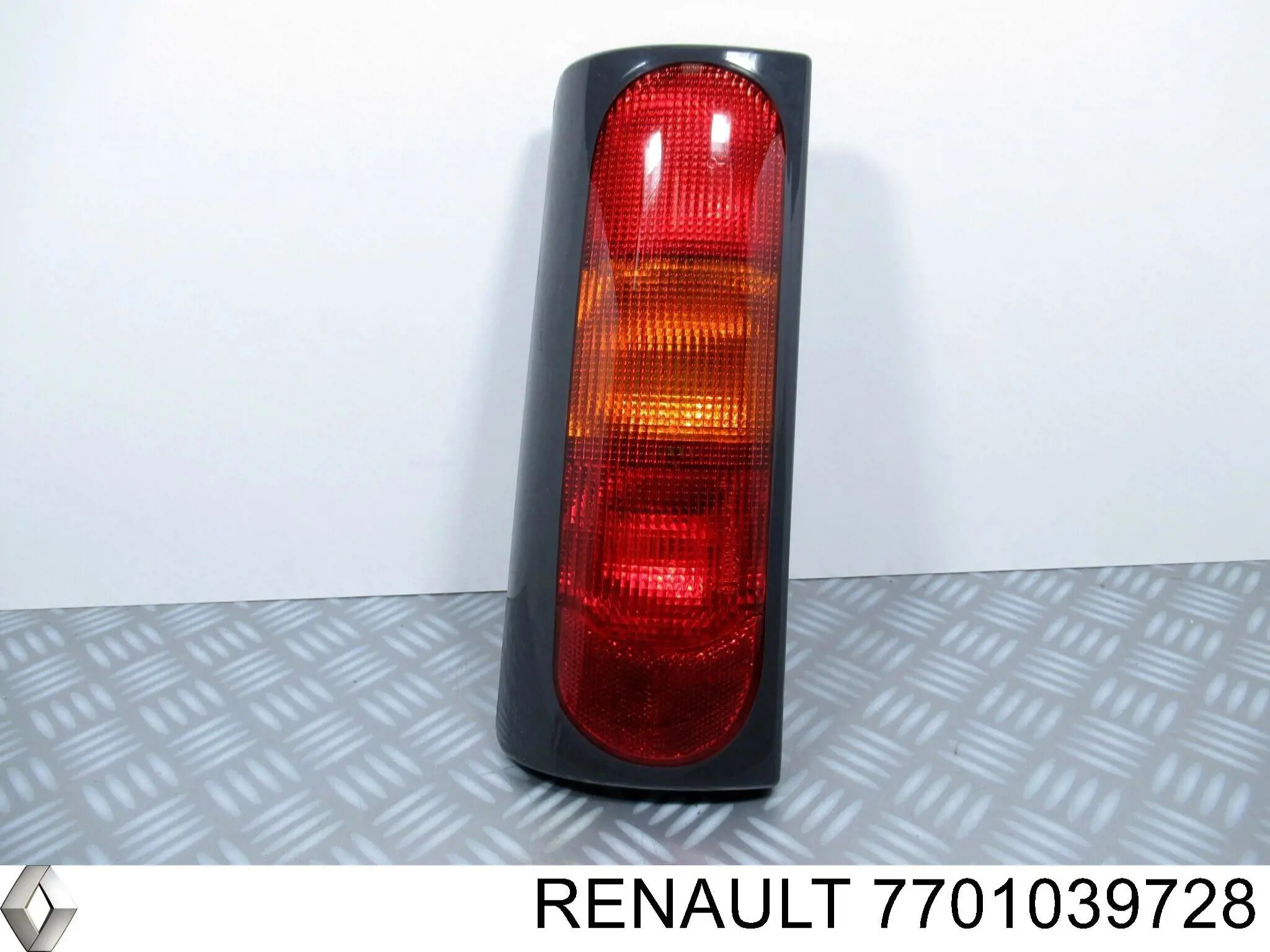7701039728 Renault (RVI) ліхтар задній лівий