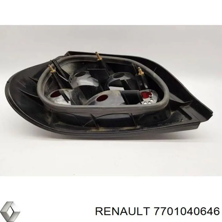 7701040646 Renault (RVI) Ліхтар задній правий