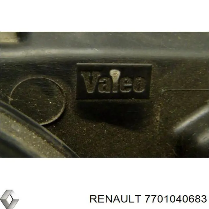 Фара права 7701040683 Renault (RVI)