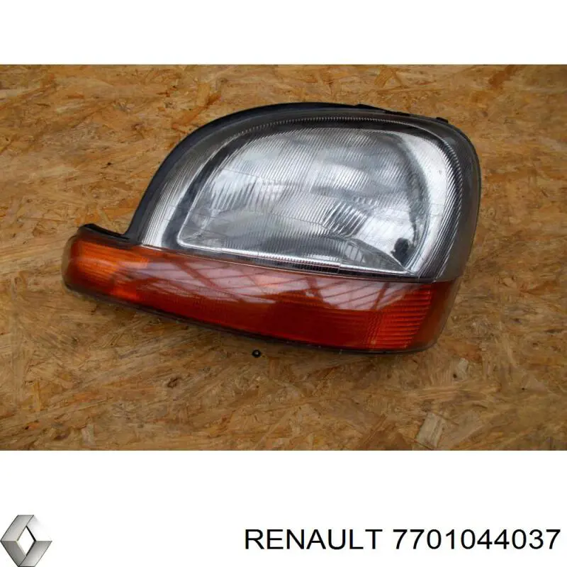 7701044037 Renault (RVI) фара ліва