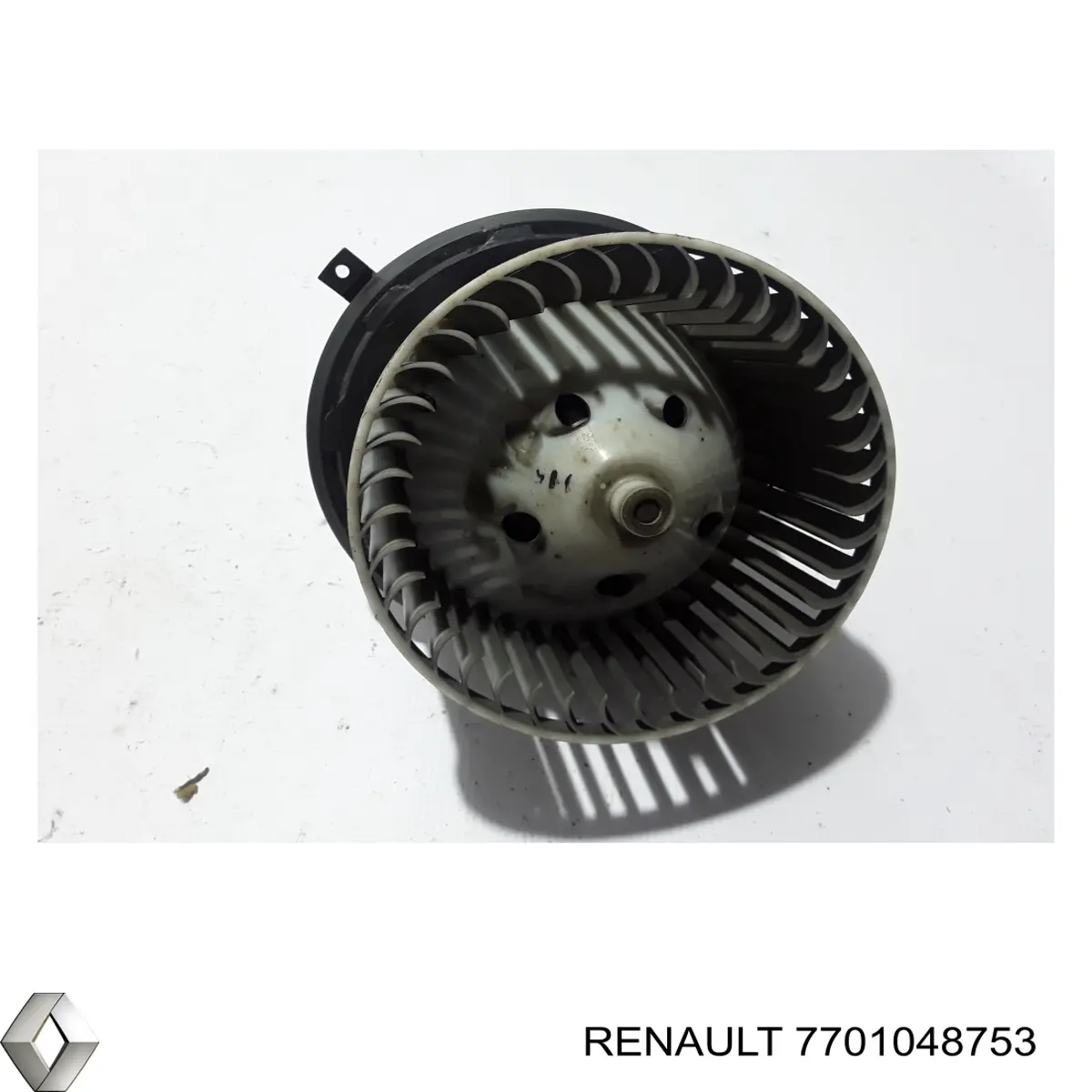Двигун вентилятора пічки (обігрівача салону) Renault (RVI) 7701048753 ціна, від 39.94 USD