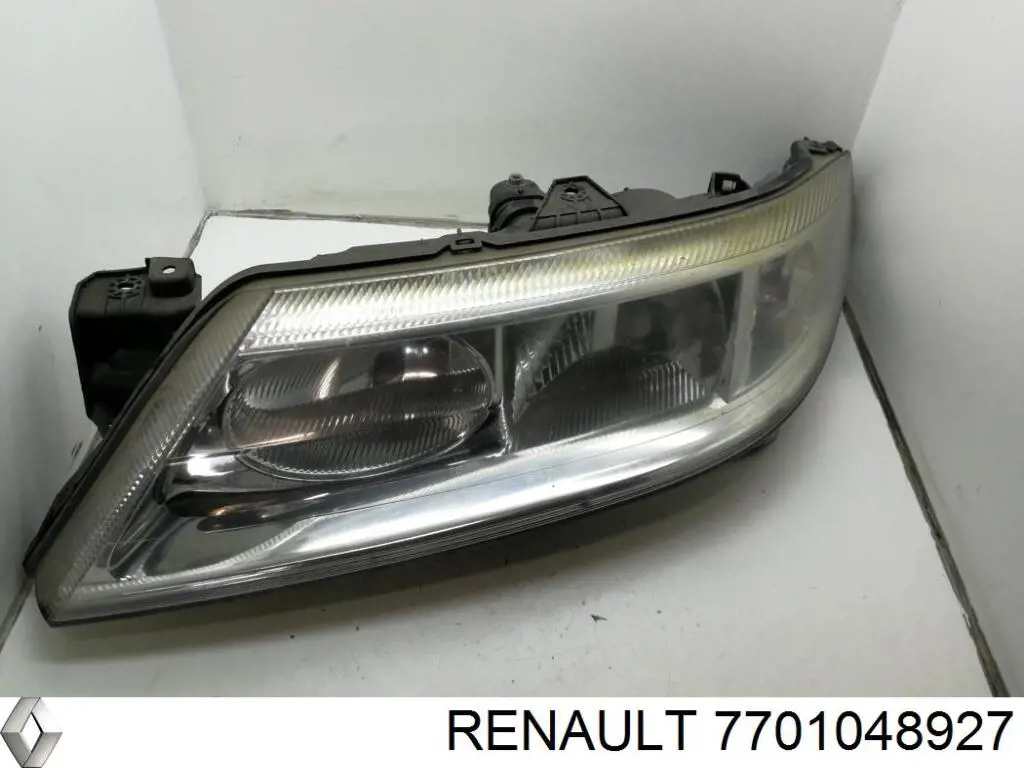 7701048927 Renault (RVI) Фари