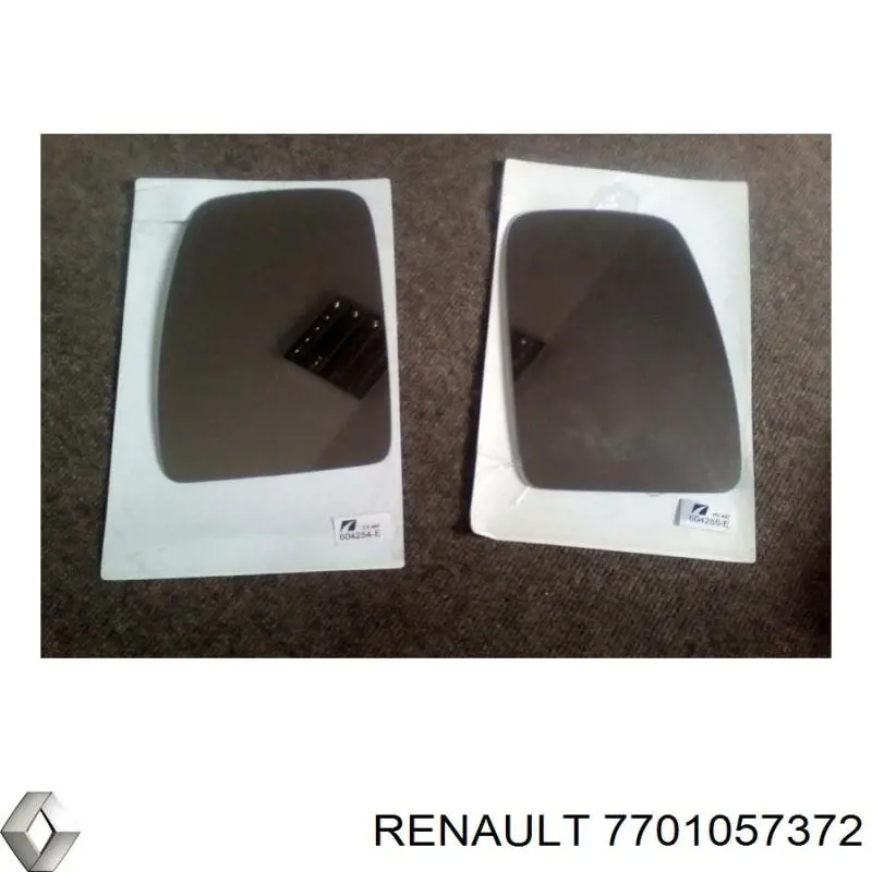 Дзеркальний елемент дзеркала заднього виду, правого 7701057372 Renault (RVI)