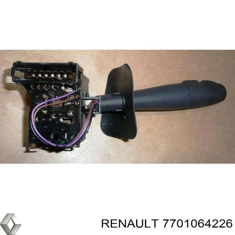 Купити 7701064226 Renault (RVI) Перемикач підрульовий, лівий