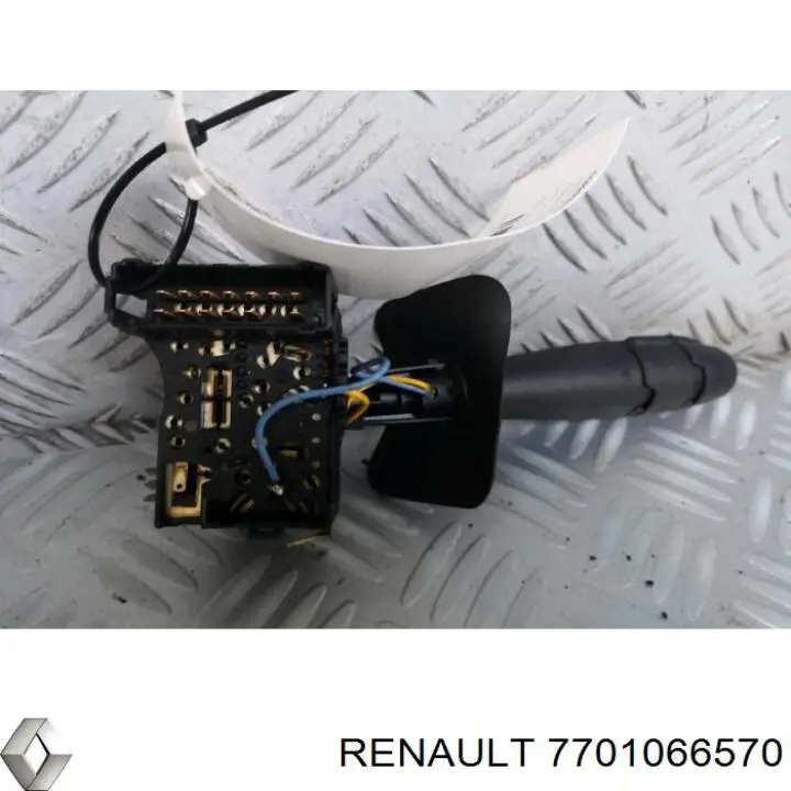 Перемикач підрульовий, лівий Renault (RVI) 7701066570 ціна, від 26.38 USD