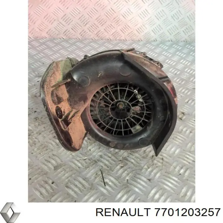 Купити 7701203257 Renault (RVI) Електродвигуни (електродвигун обігрівача) або розетка причепа штепсельная