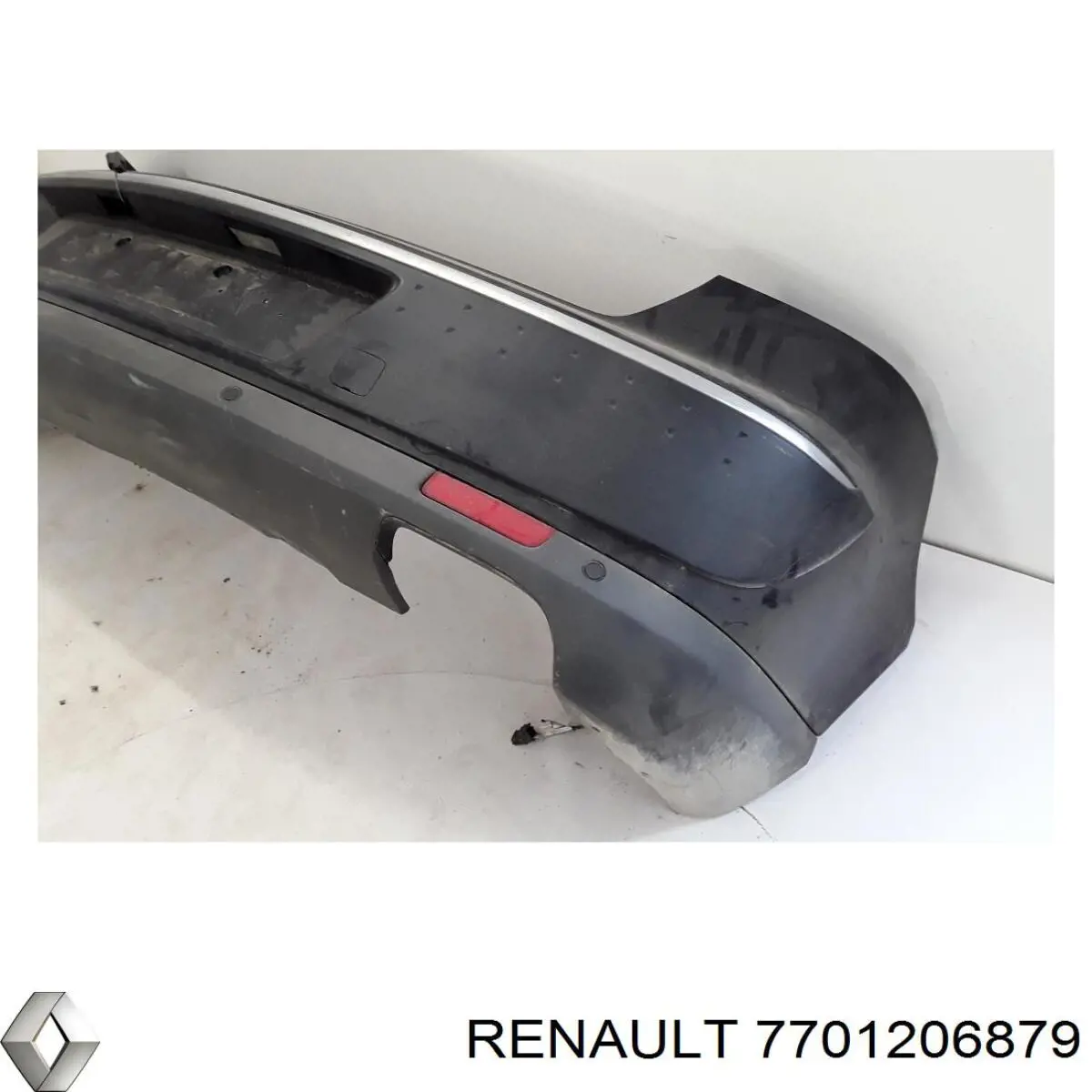 Купити 7701206879 Renault (RVI) Задній бампер
