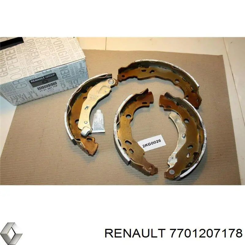 Колодки гальмові задні, барабанні 7701207178 Renault (RVI)