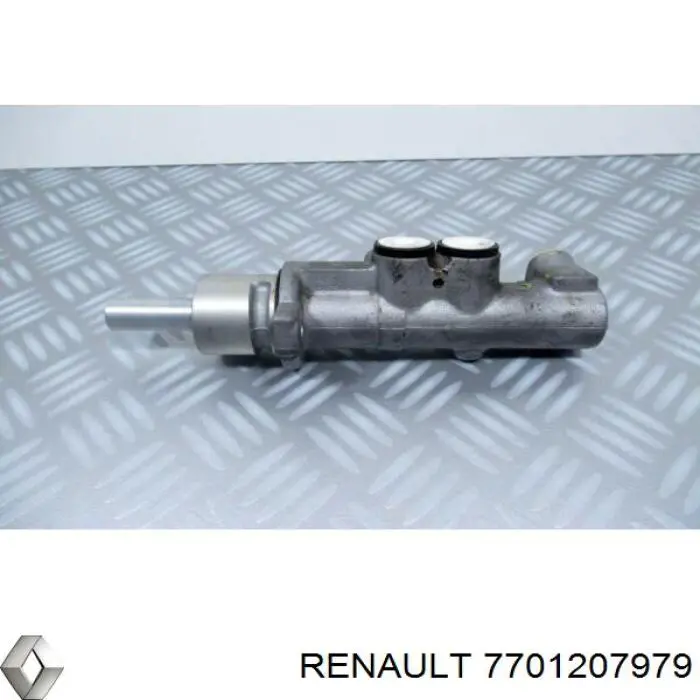 Головний гальмівний циліндр 7701207979 Renault (RVI)