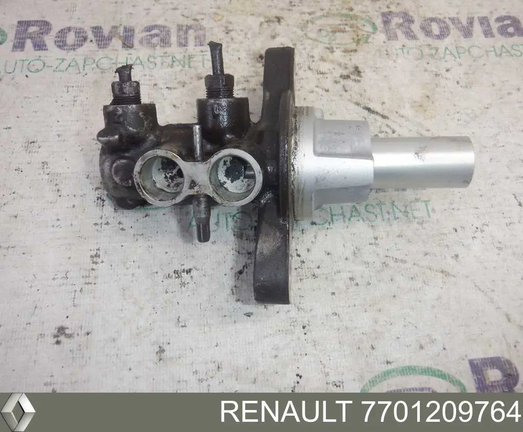 Купити 7701209764 Renault (RVI) Головний гальмівний циліндр
