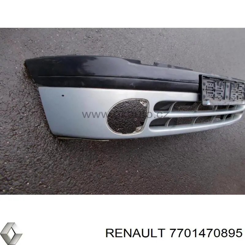 7701470895 Renault (RVI) Бампер передній в зборі