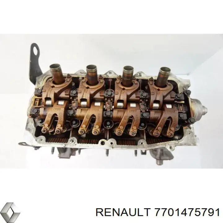 Головка блоку циліндрів Renault (RVI) 7701475791
