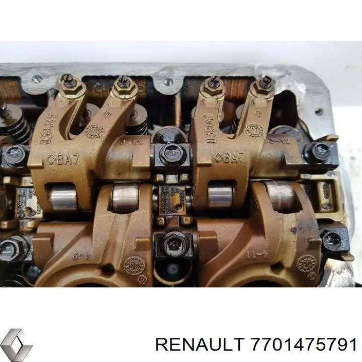 Купити 7701475791 Renault (RVI) Головка блоку