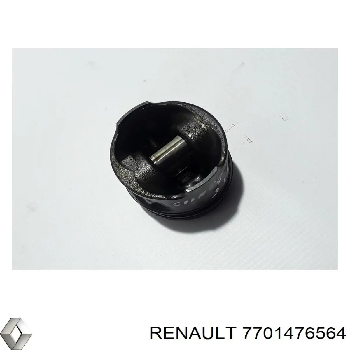 120A18456R Renault (RVI) поршень в комплекті на 1 циліндр, std