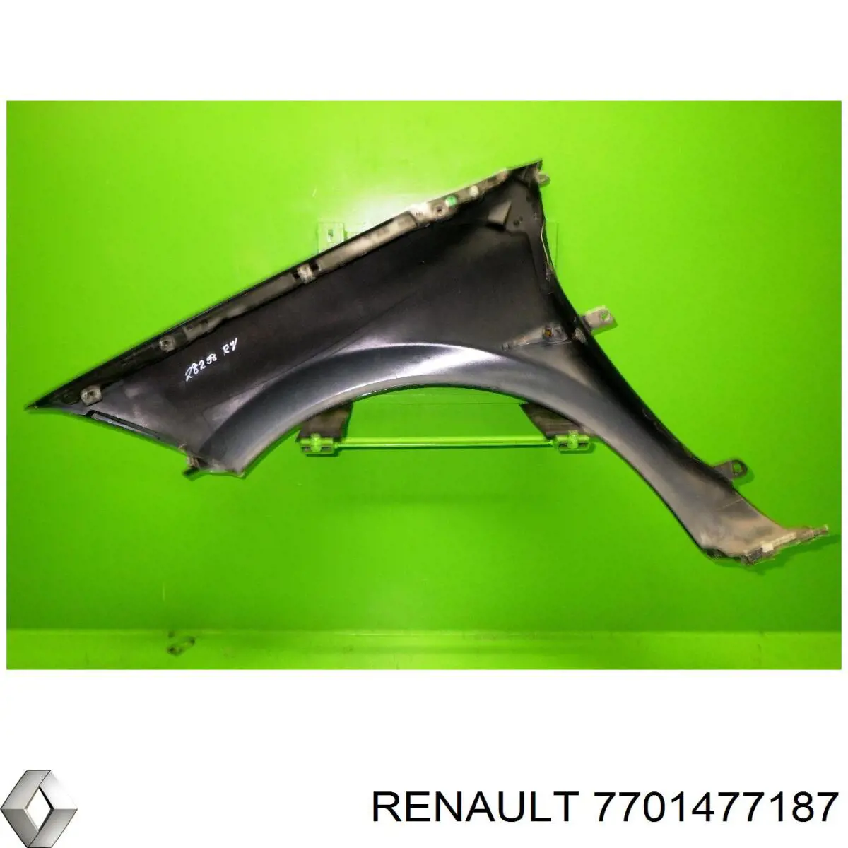 Переднє праве крило Renault (RVI) 7701477187