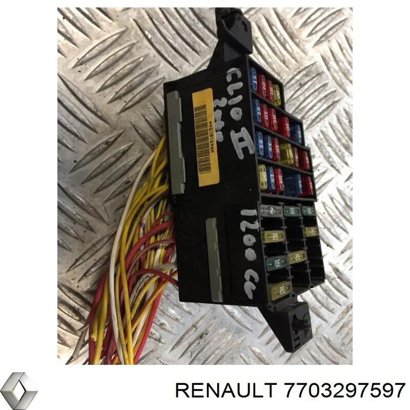 Купити 7703297597 Renault (RVI) 