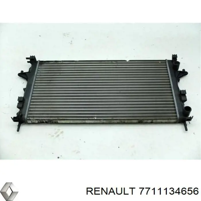 Радіатор 7711134656 Renault (RVI)