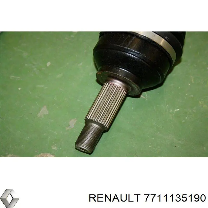 Купити 7711135190 Renault (RVI) Піввісь права