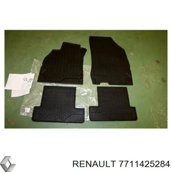 Комплект килимків Renault (RVI) 7711425284 ціна, від 112.95 USD