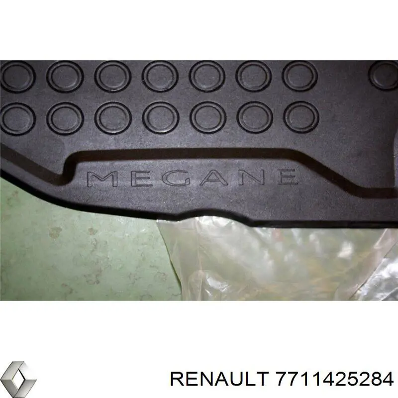 Купити 7711425284 Renault (RVI) Килимки автомобільні