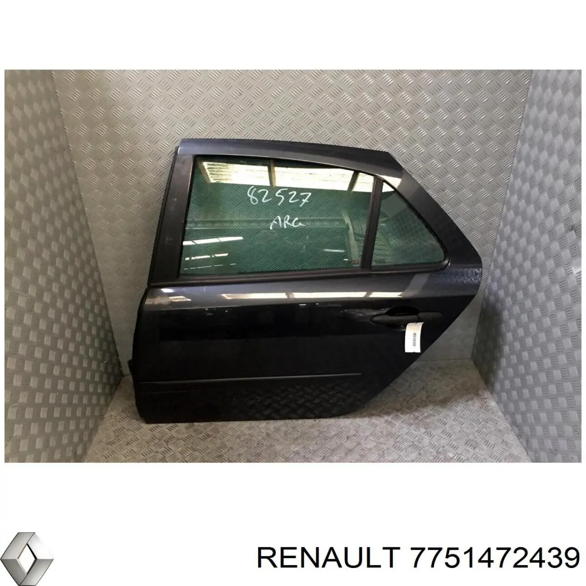 Купити 7751472439 Renault (RVI) Двері задні, ліві