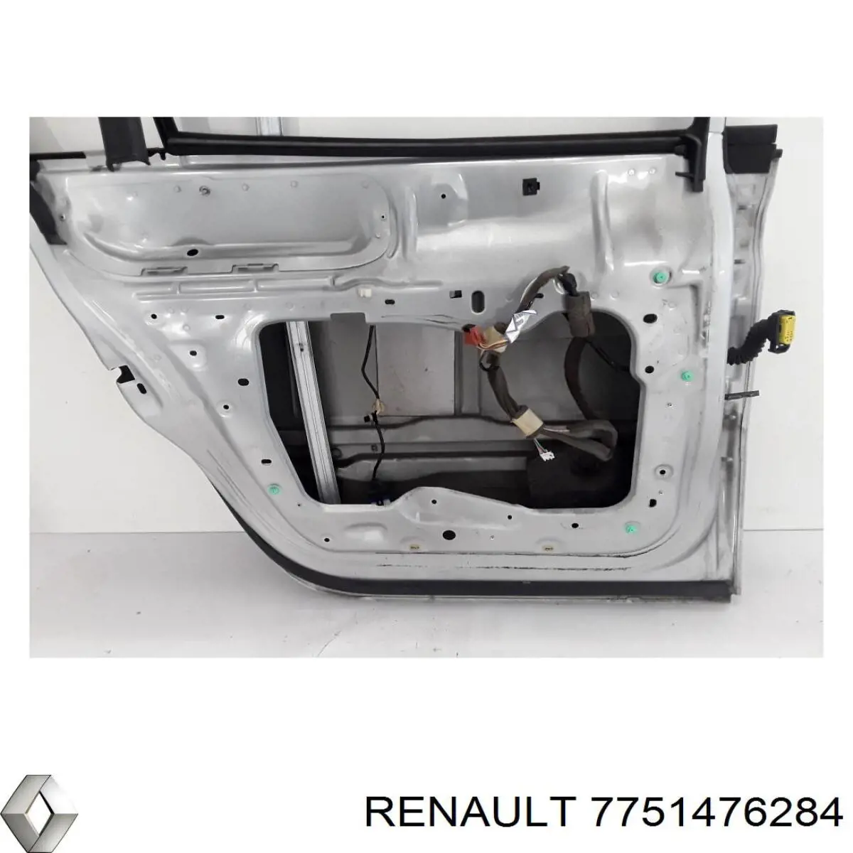 Купити 7751476284 Renault (RVI) Двері задні, ліві