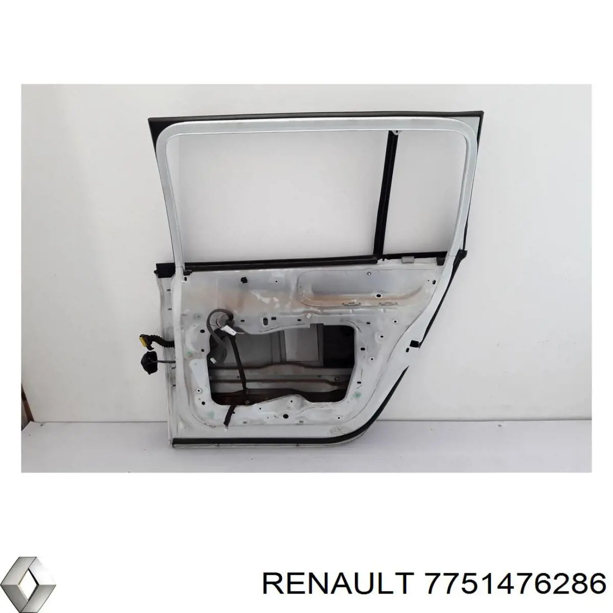 Двері задні, праві Renault (RVI) 7751476286 ціна, від 42.28 USD