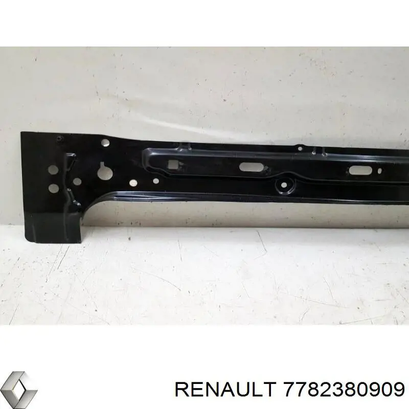 Купити 7782380909 Renault (RVI) Панель багажного відсіку