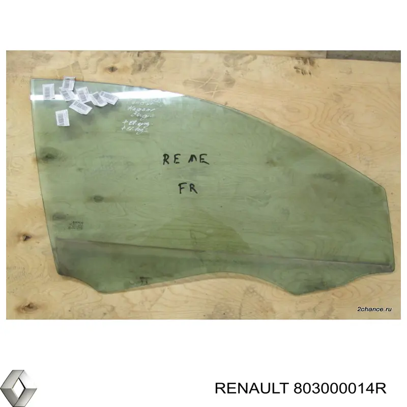 Скло передніх дверей, правою Renault Fluence (B3) (Рено Флюенс)