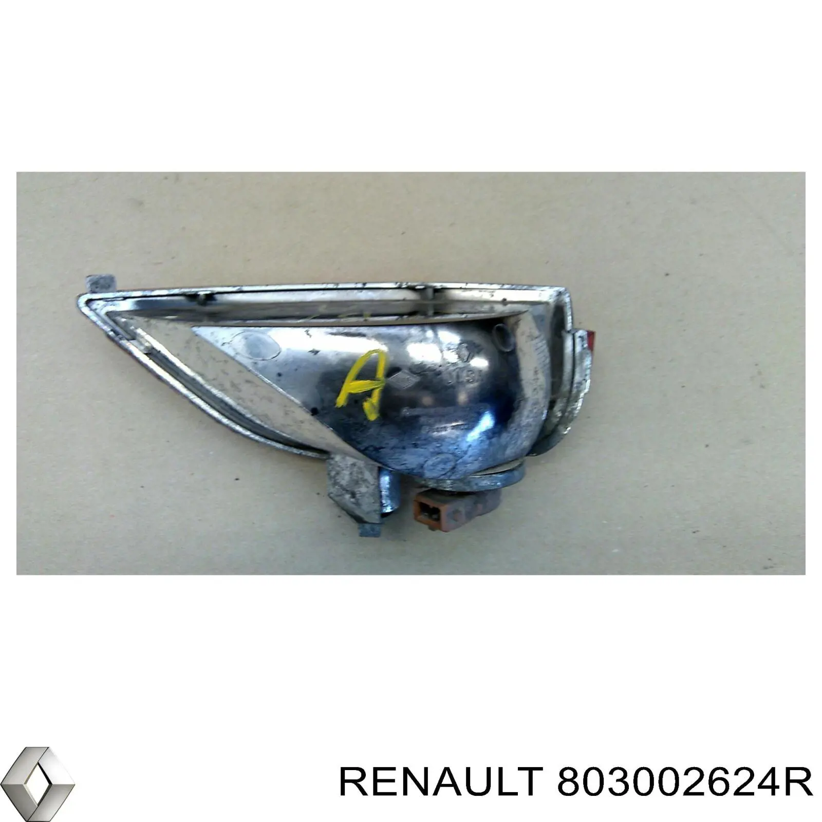 803002624R Renault (RVI) Скло передніх дверей, правих