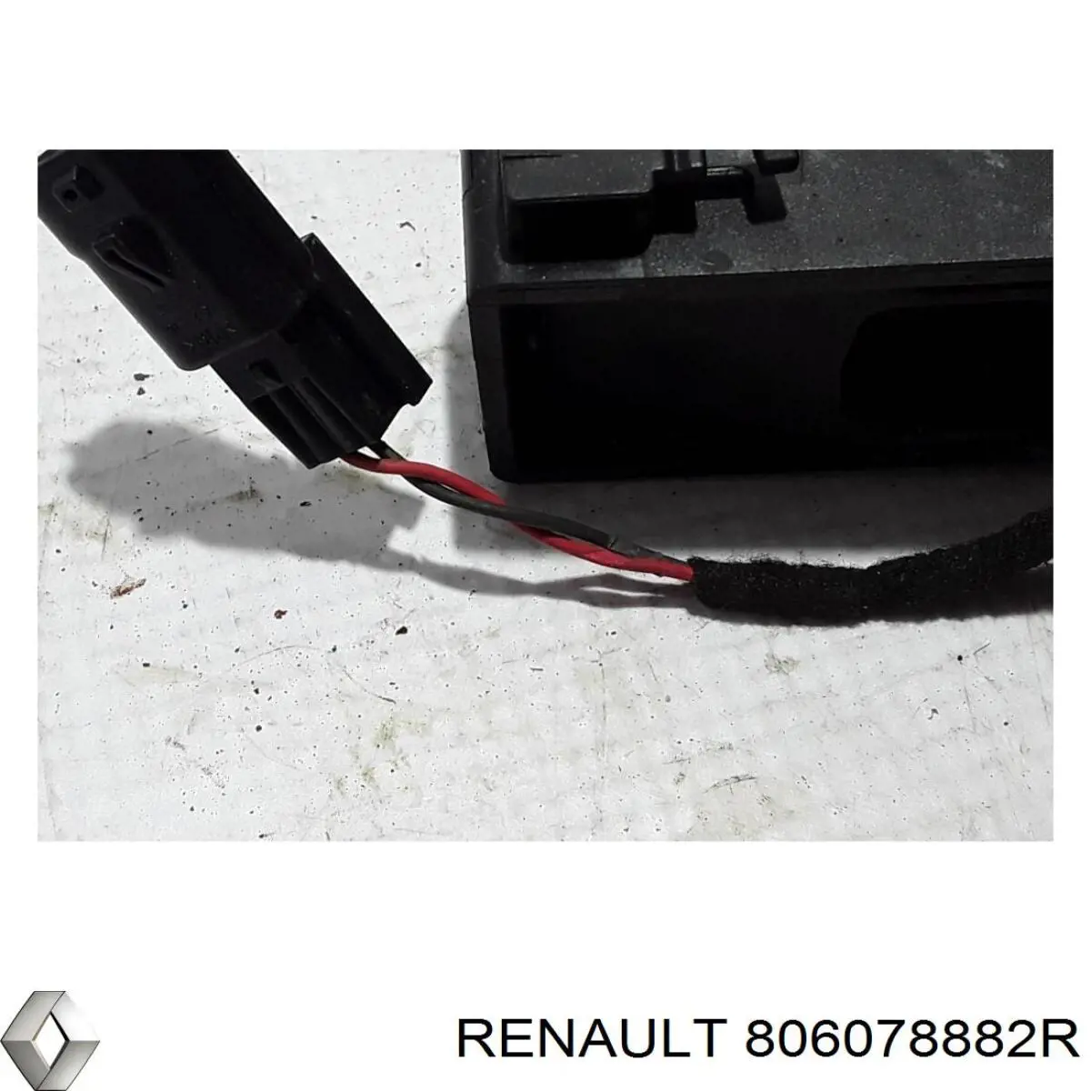 Ручка задньої двері зовнішня ліва Renault (RVI) 806078882R ціна, від 31.88 USD