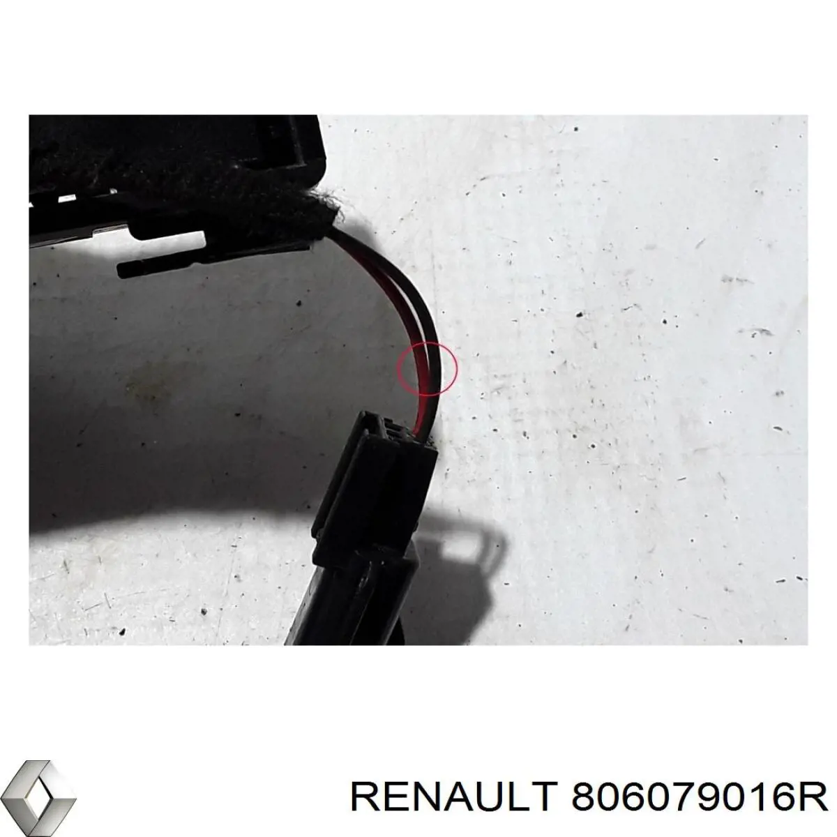 806079016R Renault (RVI) Тримач зовнішньої ручки дверей, лівих дверей