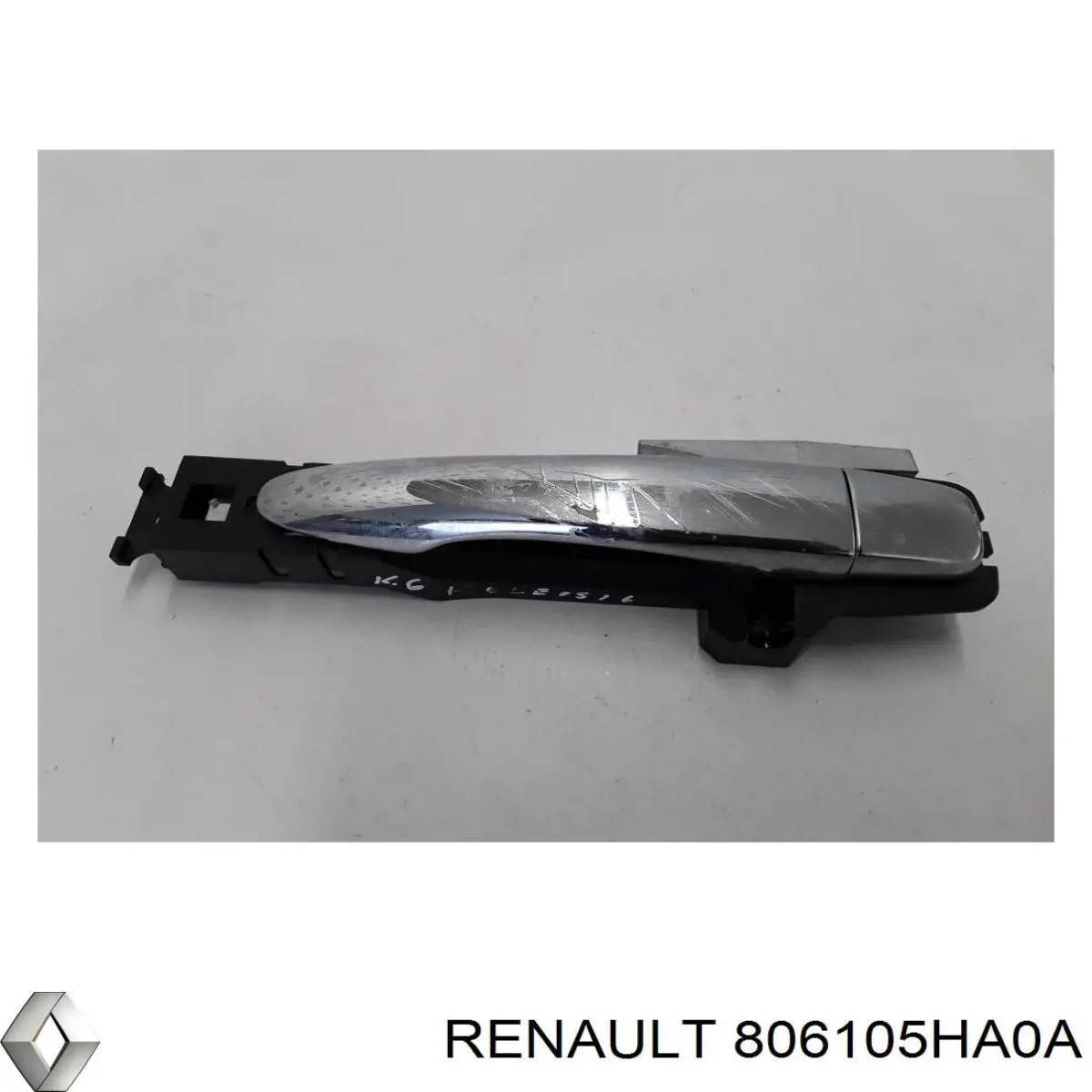 Купити 806105HA0A Nissan/Infiniti Тримач зовнішньої ручки дверей, передньої правої