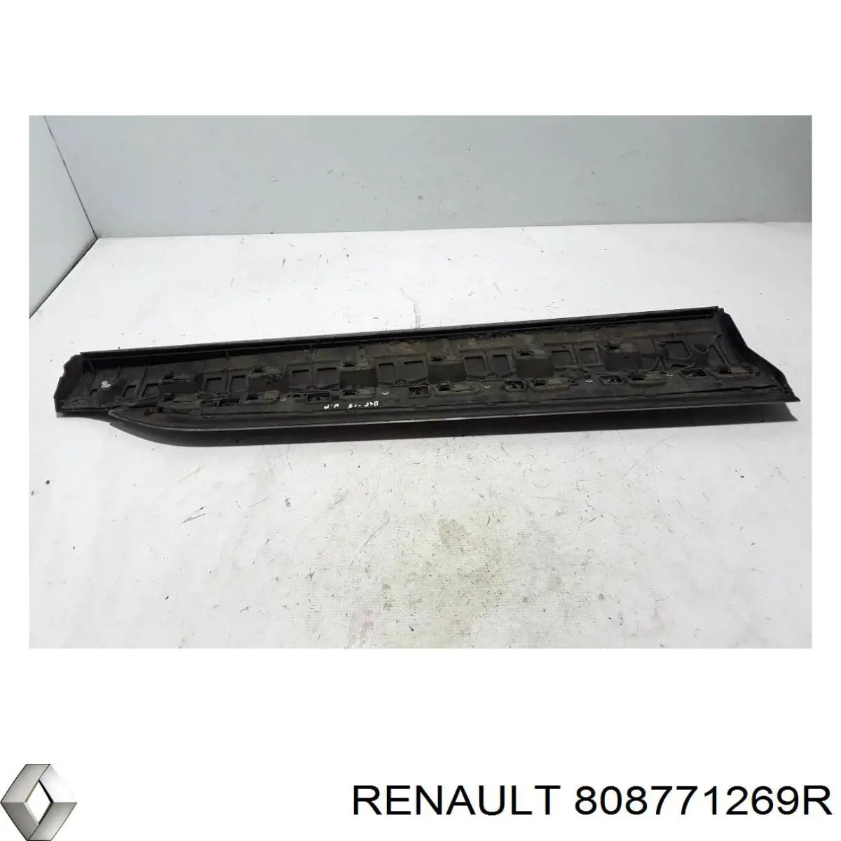 Молдинг передньої лівої двері, нижній Renault (RVI) 808771269R ціна, від 101.35 USD