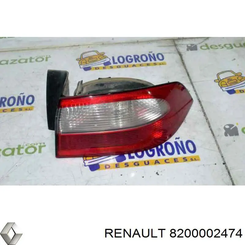 Фара задня права зовнішня Renault (RVI) 8200002474