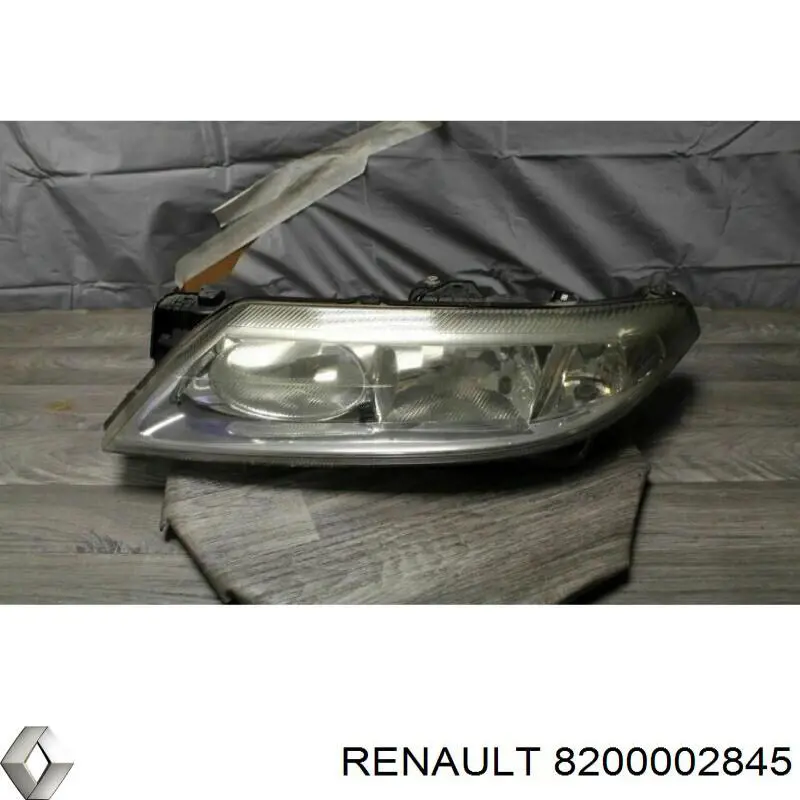 8200002845 Renault (RVI) фара ліва