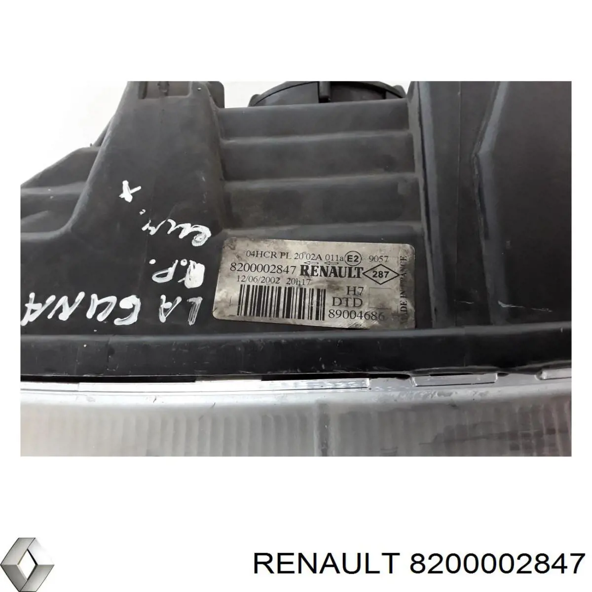 Фара права 8200002847 Renault (RVI)