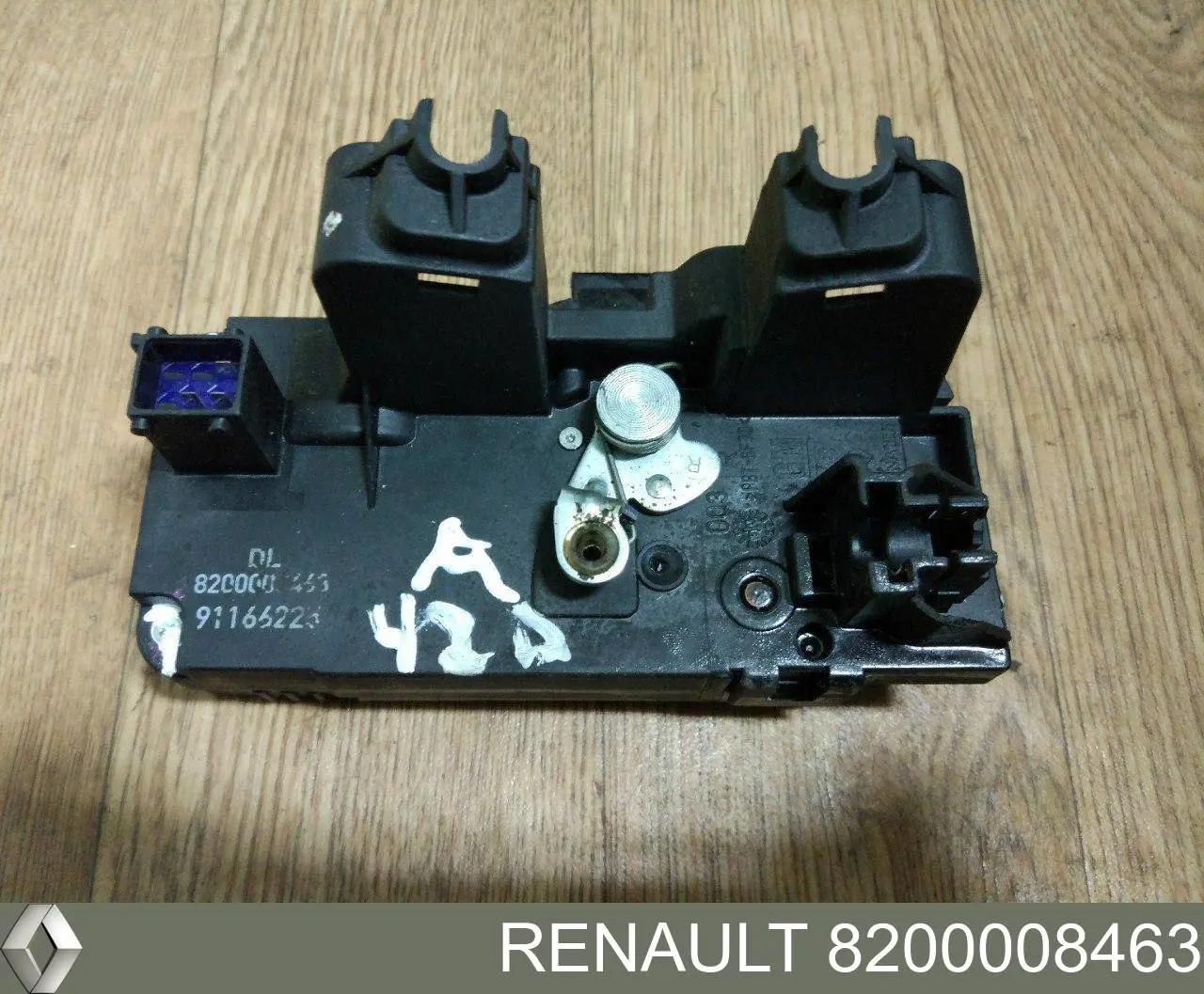 8200008463 Renault (RVI) Замок дверей бічних (зсувної) внутрішній