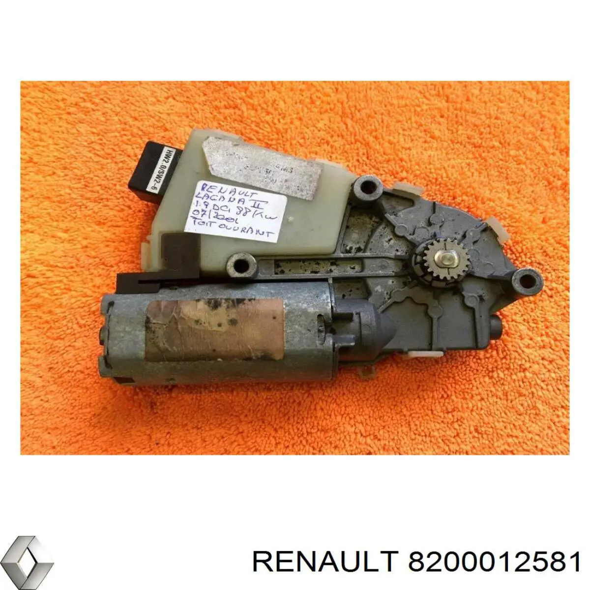 Решітка радіатора 8200020937 Renault (RVI)