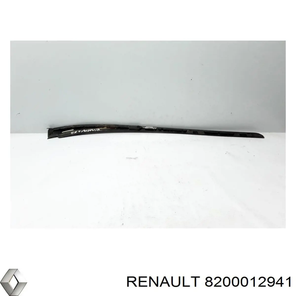 Молдинг лобового скла, лівий Renault Vel Satis (BJ0) (Рено Вел сатіс)