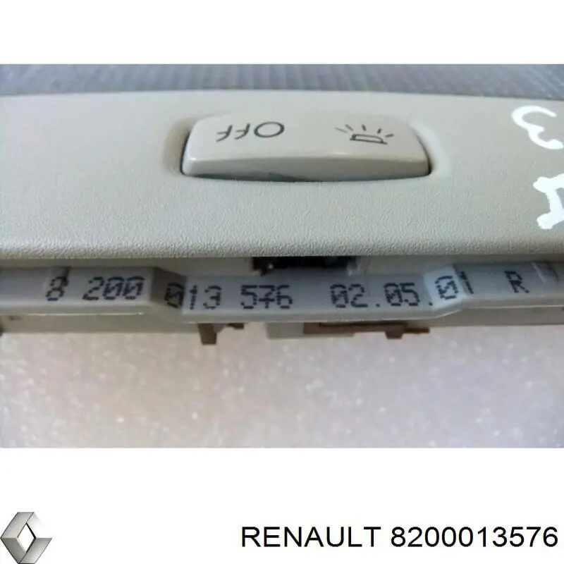 Плафон освітлення салону/кабіни Renault (RVI) 8200013576 ціна, від 2.82 USD