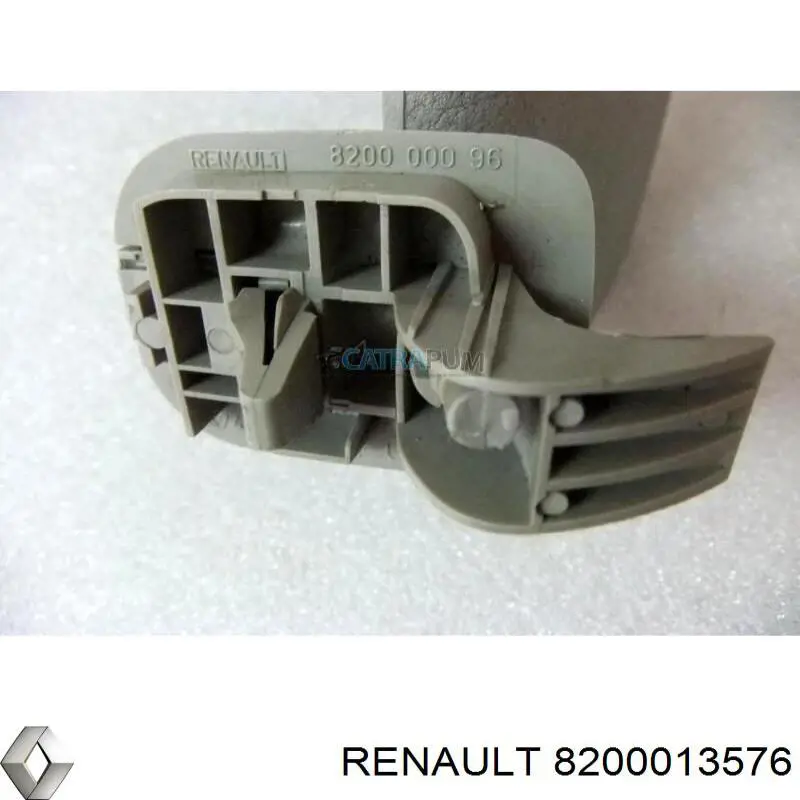 Плафон освітлення салону/кабіни Renault (RVI) 8200013576 ціна, від 2.82 USD