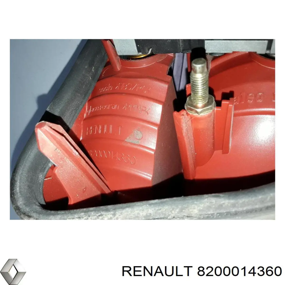 Купити 8200014360 Renault (RVI) Стоп задній