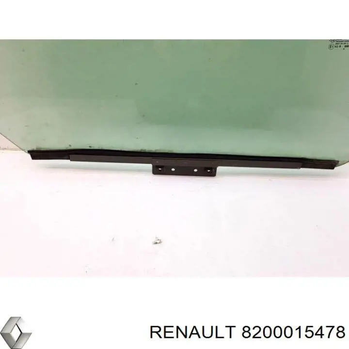 Купити 8200015478 Renault (RVI) Скло передніх дверей, правою