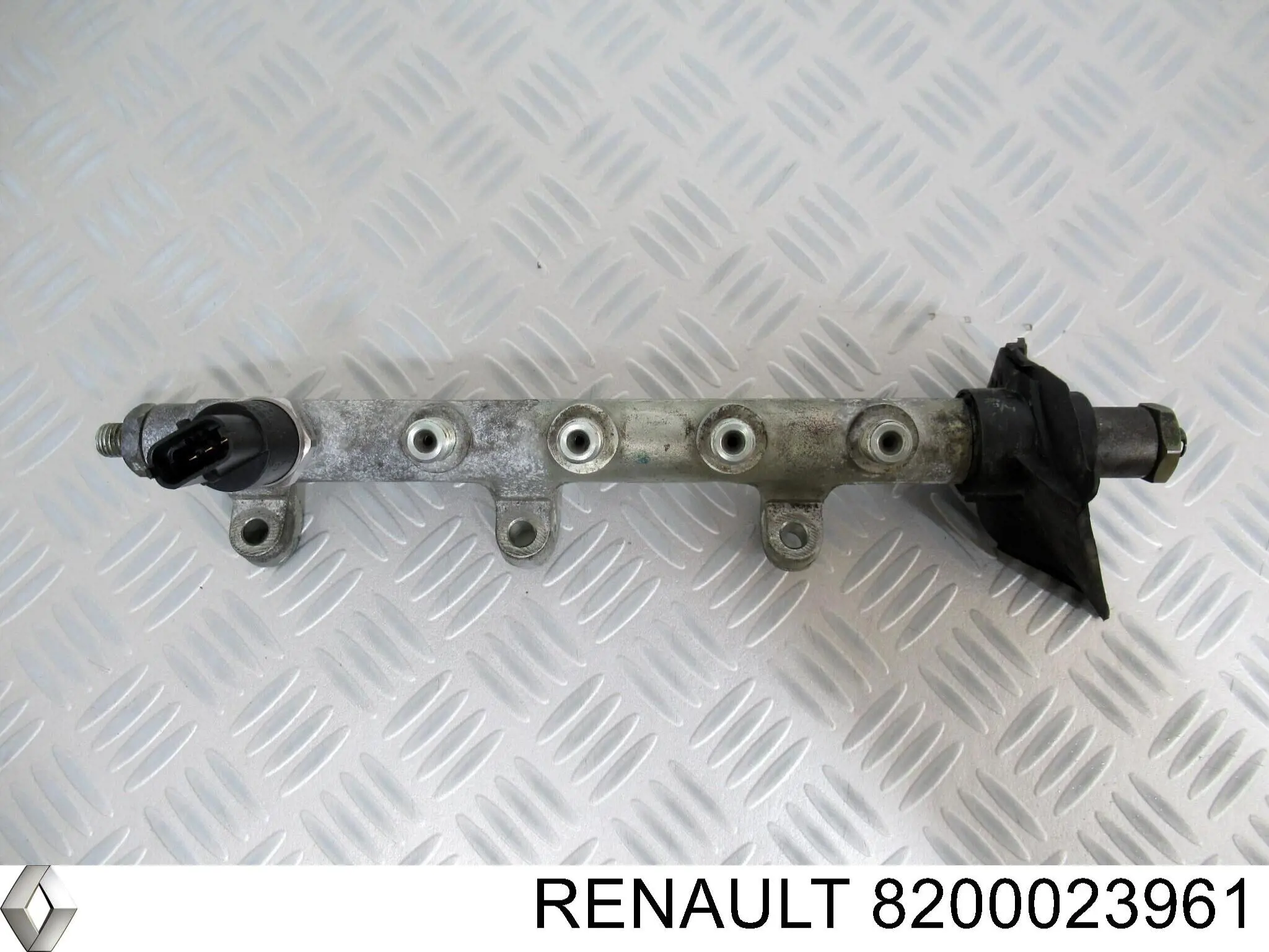 Рампа форсунок системи упорскування палива Renault (RVI) 0445214025 ціна, від 4.65 USD