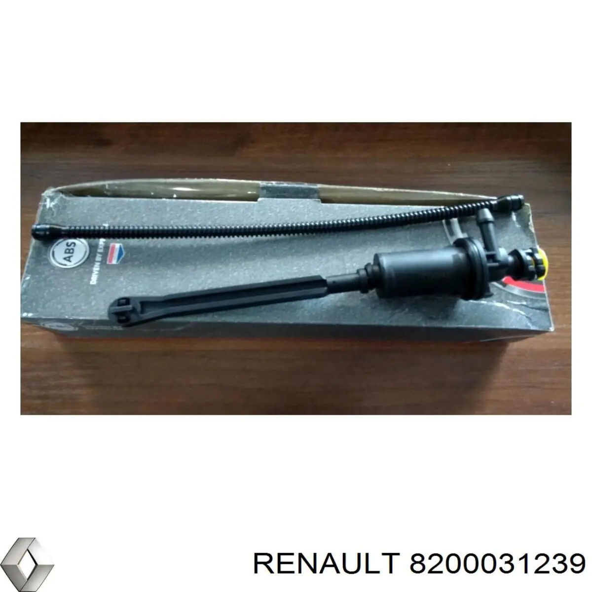 Купити 8200031239 Renault (RVI) Головний циліндр зчеплення