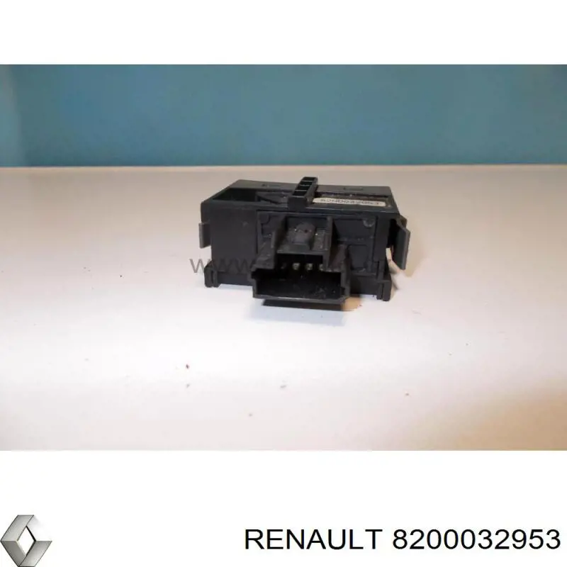 8200032953 Renault (RVI) Кнопка коректора фар