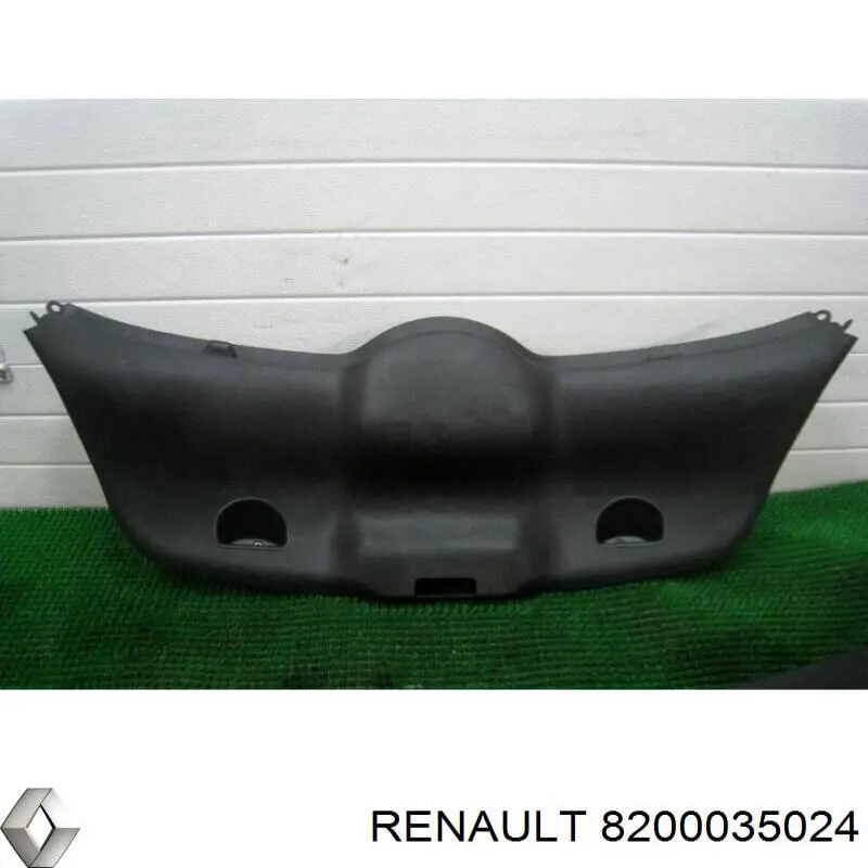 Купити 8200035024 Renault (RVI) Обшивка кришки багажника