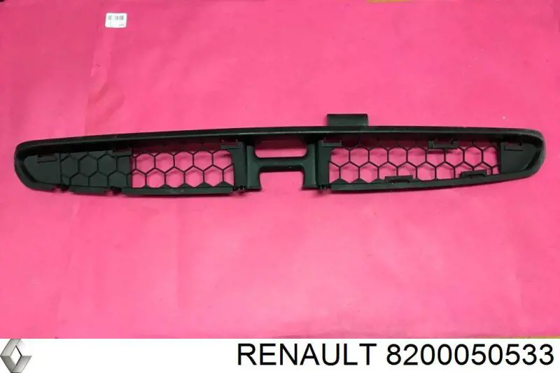 Решітка переднього бампера Renault (RVI) 8200050533 ціна, від 19.24 USD